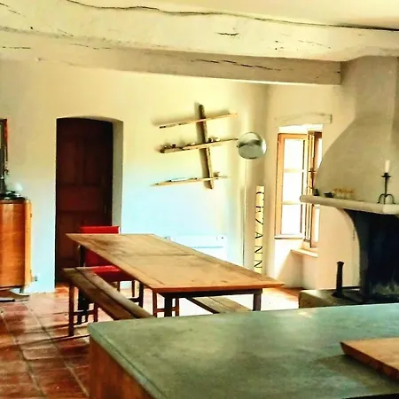 Holiday home Maison 3 170m2 Pierrerue (Alpes-de-Haute-Provence)